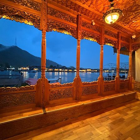 The Badyari Palace Houseboats Сринагар Экстерьер фото